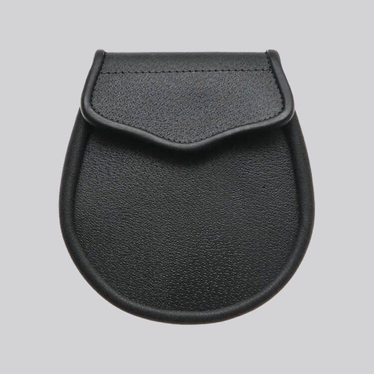 Basic Design Black Leather Sporran With Free Chain Belt