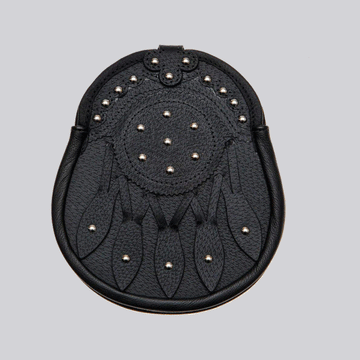 Studded Targe Black Leather Sporran With Free Chain Belt